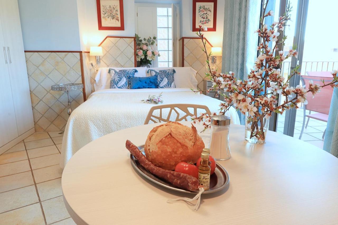 Estudios Casa Lola De Talarn ภายนอก รูปภาพ