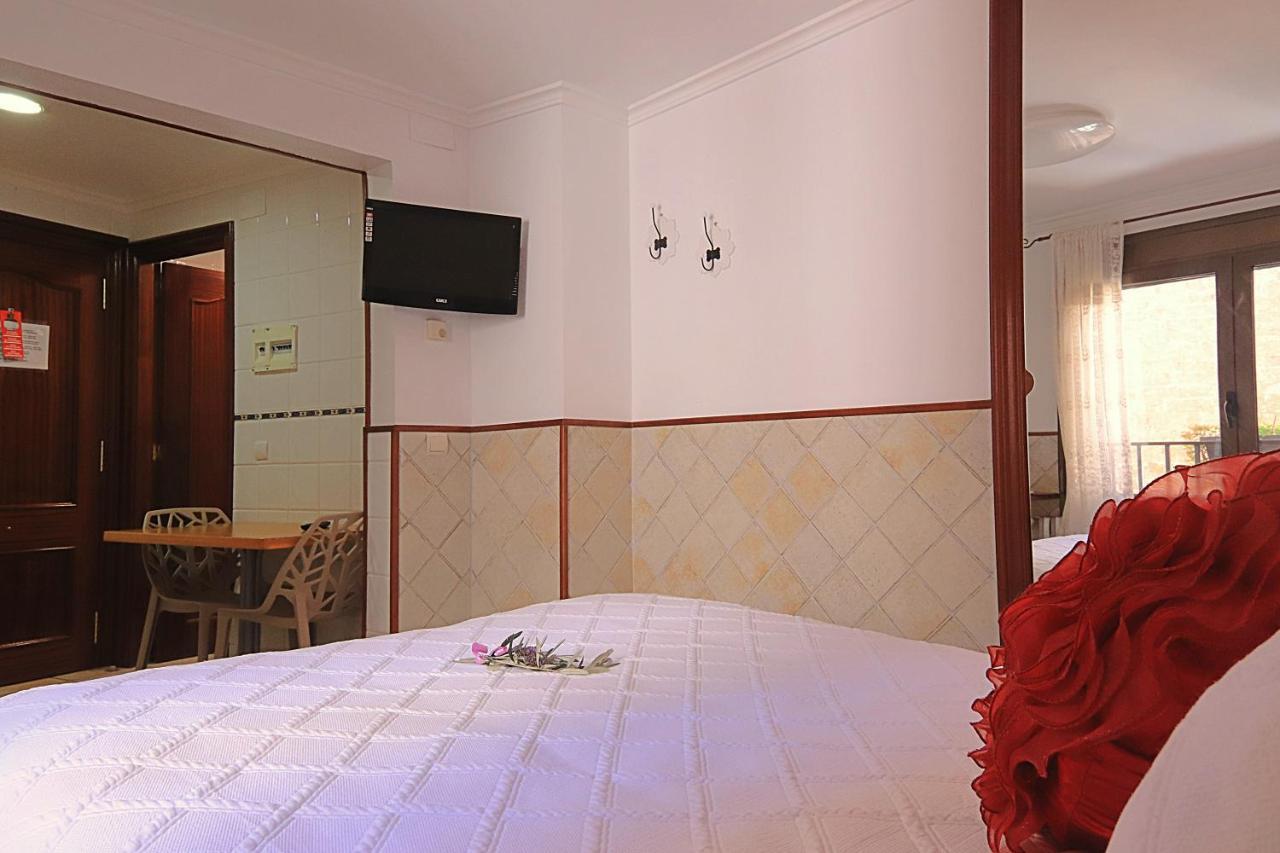 Estudios Casa Lola De Talarn ภายนอก รูปภาพ