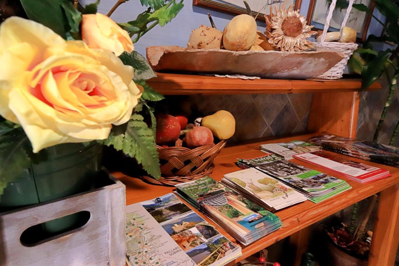Estudios Casa Lola De Talarn ภายนอก รูปภาพ