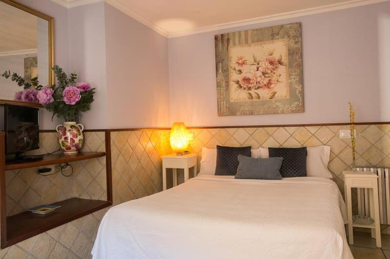 Estudios Casa Lola De Talarn ภายนอก รูปภาพ